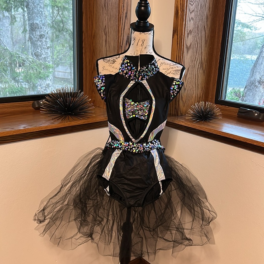 Black Sequin & Silver Dance Costume w/cut outs & detachable skirt Large Child